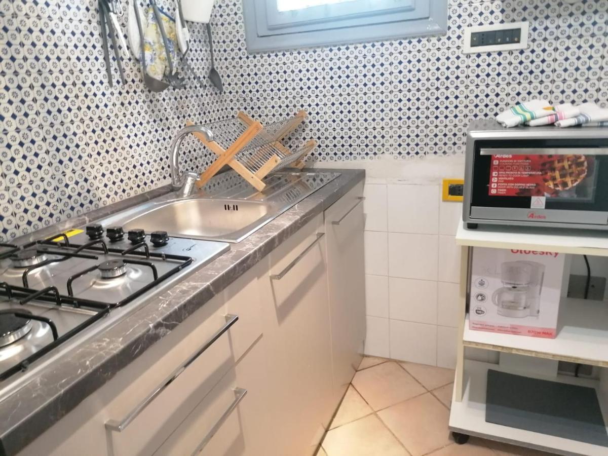 La Casina Giramondo Di Ele Viareggio Extérieur photo